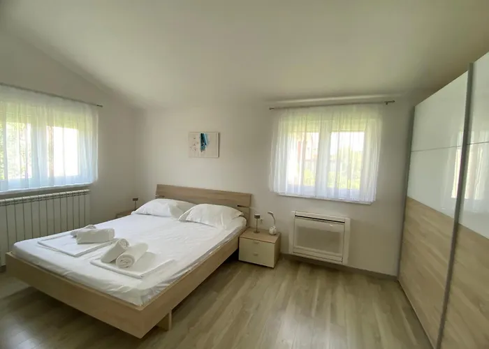 Villa Akebono With Pool & Free Private Parking