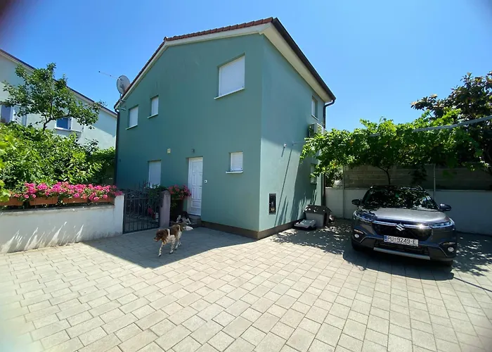 Akebono With Pool & Free Private Parking Villa